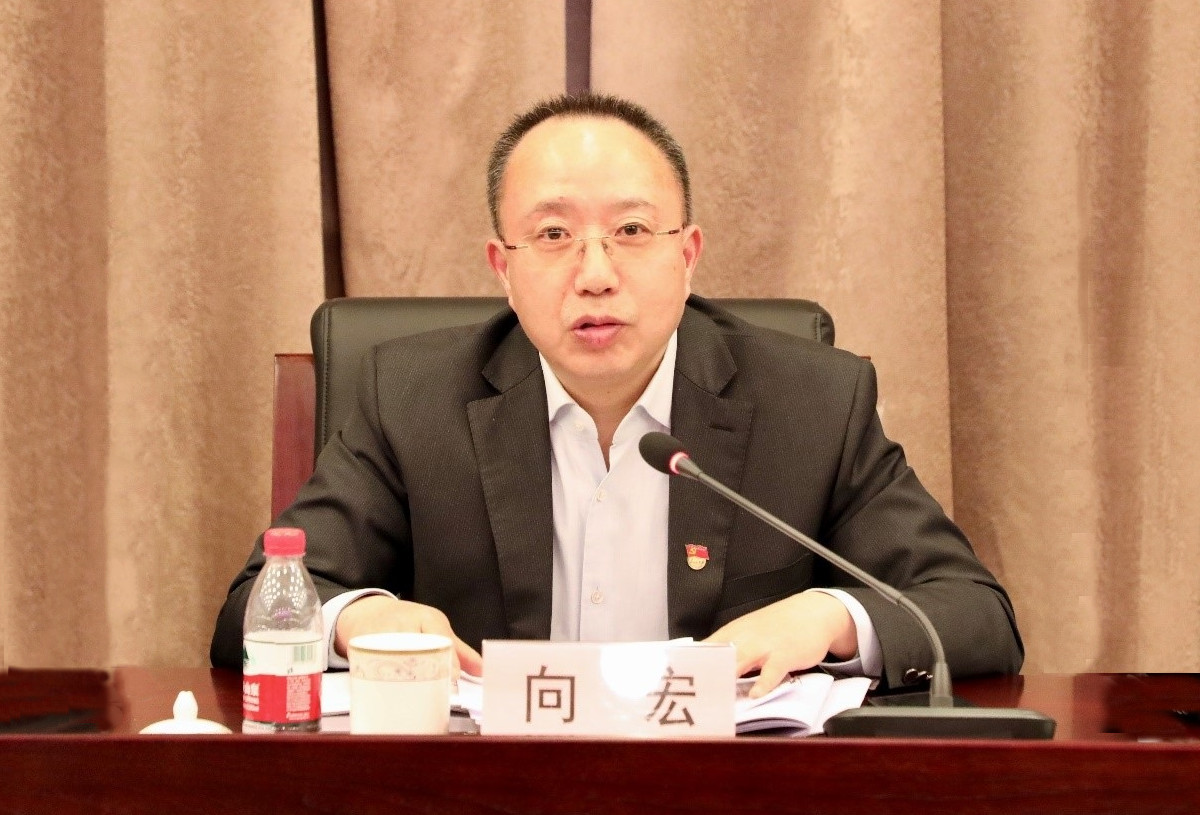 中国2121非凡发展党委理论进建中心组专题进建